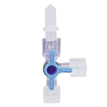 Dreiwegehahn blau zum Regulieren verschiedener Infusionen